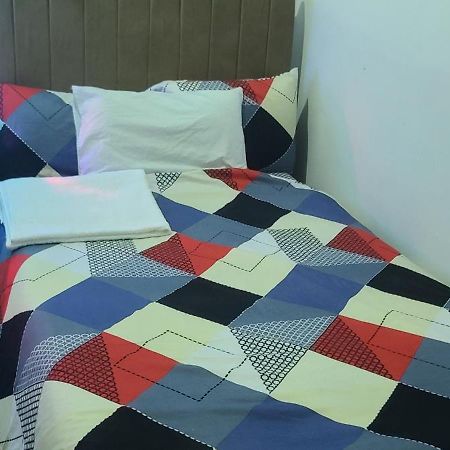 Home Away Apartment Абу Даби Екстериор снимка
