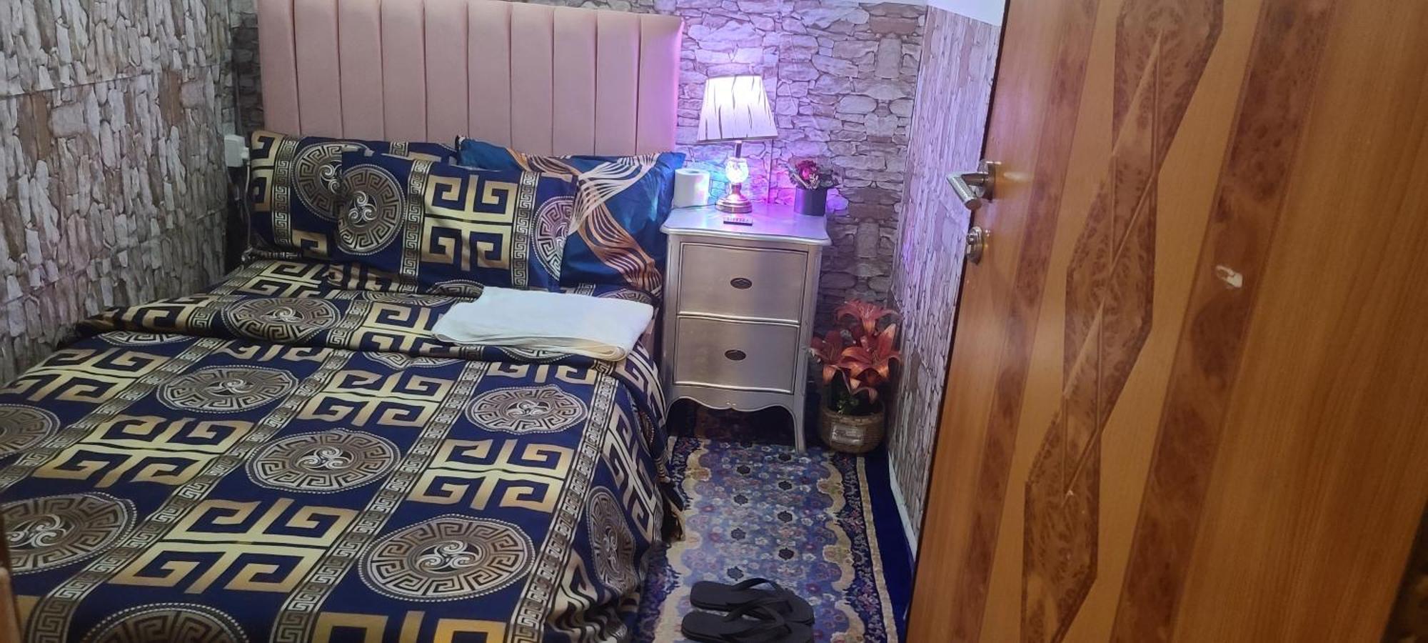 Home Away Apartment Абу Даби Екстериор снимка